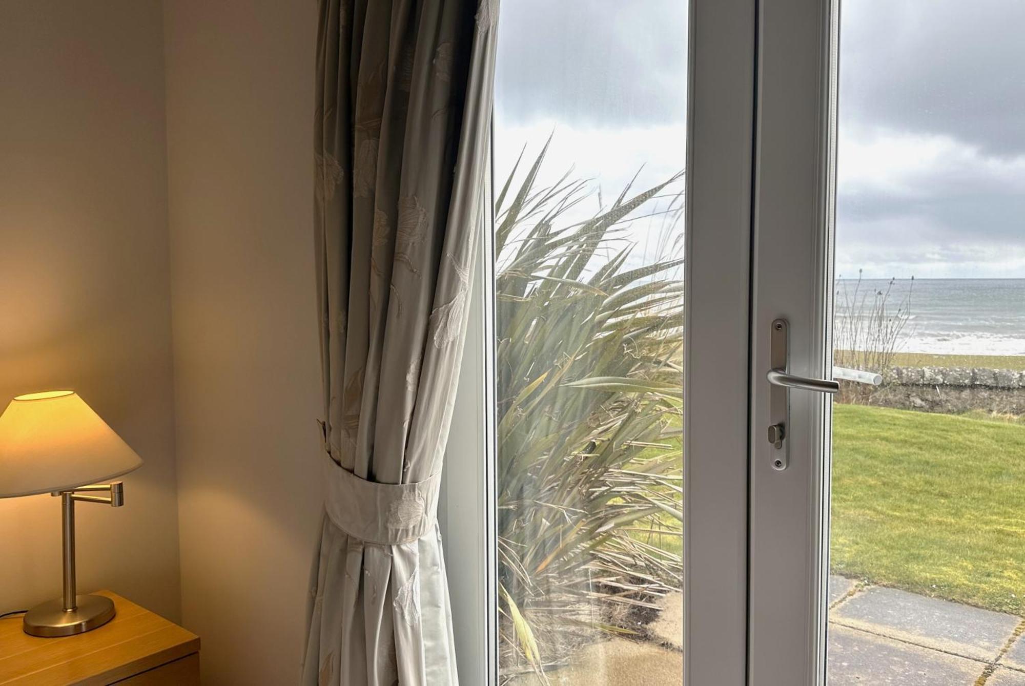 No2 The Links Apartment, Brora Extérieur photo